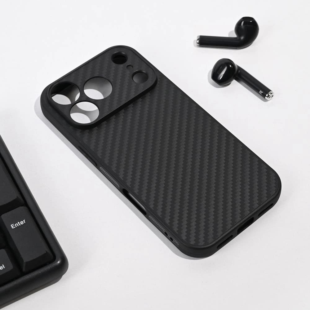 Torbica Iphone 17 Pro 6.3 Crna Carbon Fiber 223496 - naslovna